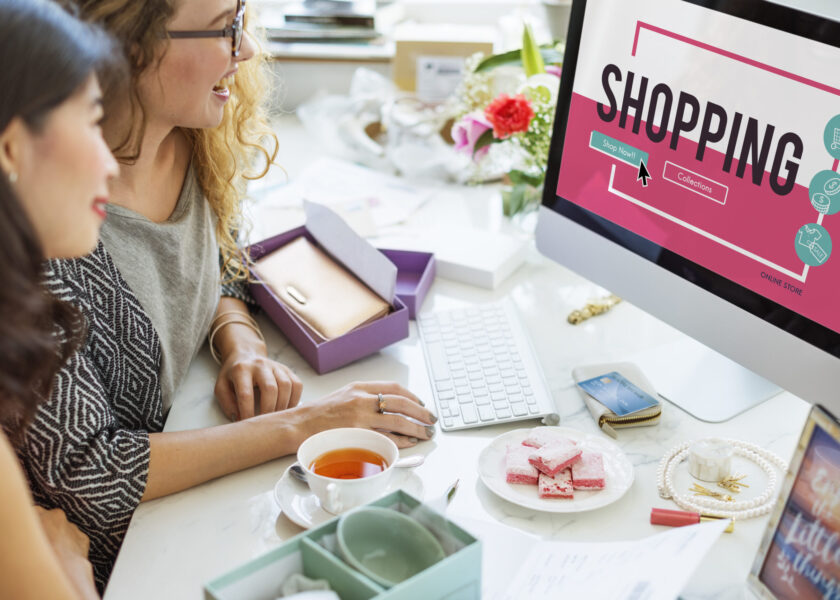 Online Shopping Cart E-Commers Concept
